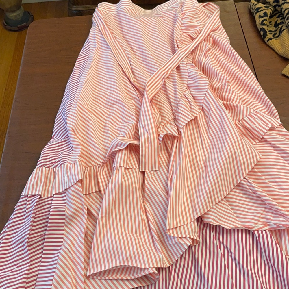 Brand new pink striped skirt with layers